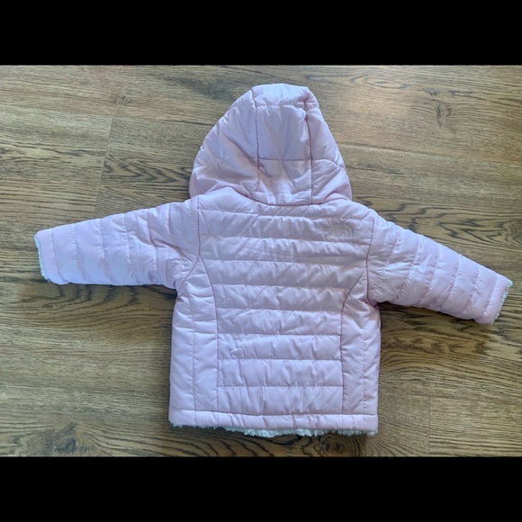 NEW The North Face Reversible Jacket - Picture 2 of 3